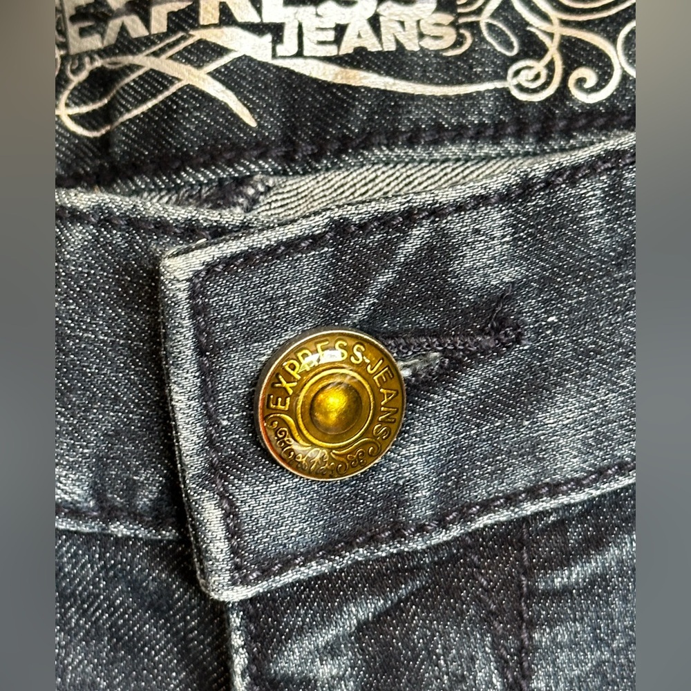 Express Skyscraper Stella Low Rise Gold Accent Button NWOT